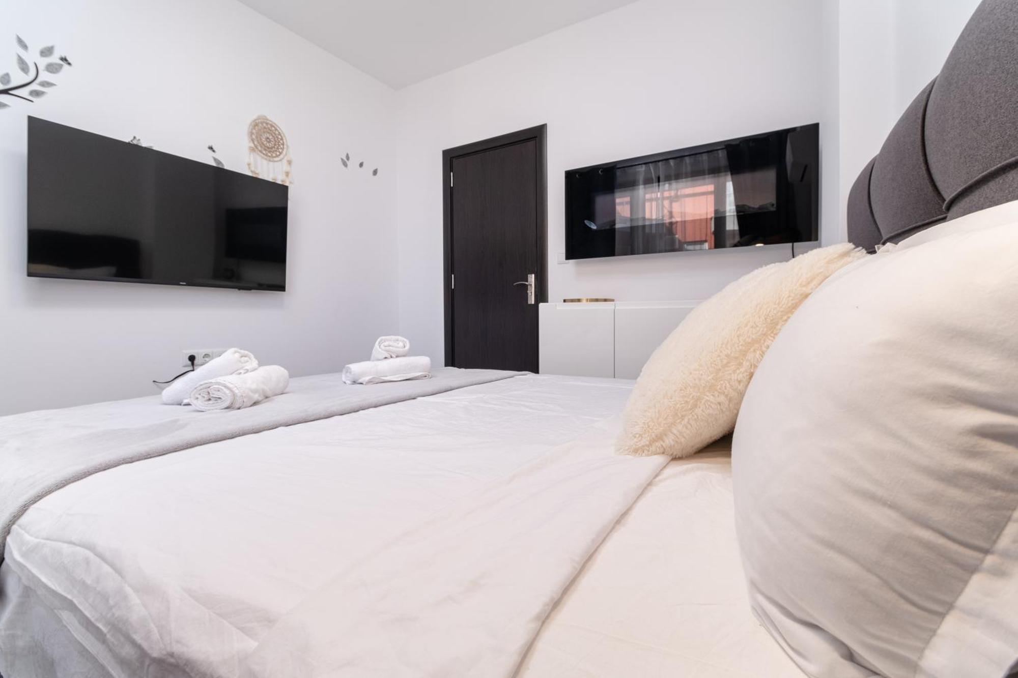 1-Bedroom Apartment With Free Private Parking Plovdiv Exterior foto